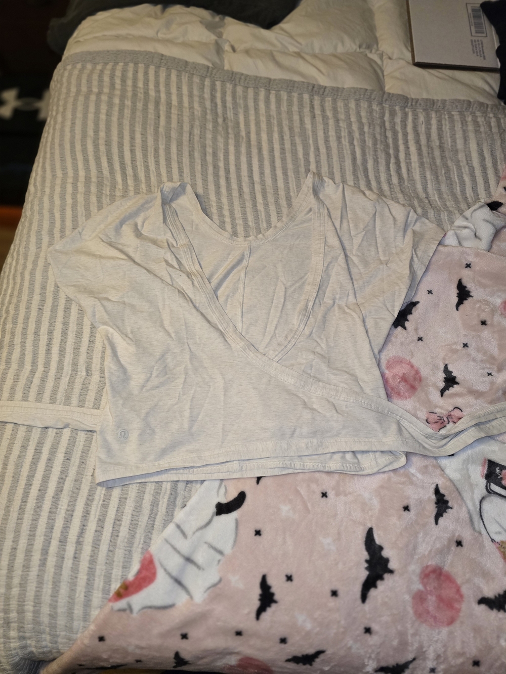 Women's Cream Lululemon Cropped Wrap Top. Best For 6-8